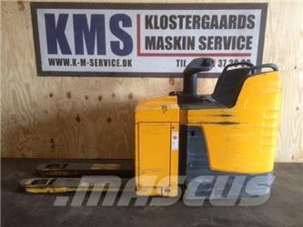 Jungheinrich ERE225 Low lifter with platform