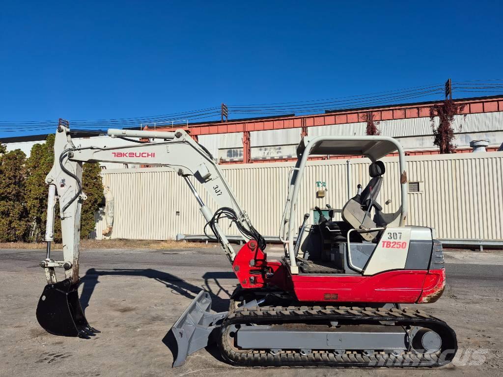 Takeuchi TB 250 Crawler excavators