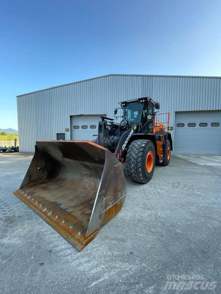 Doosan DL 320-7 Wheel loaders