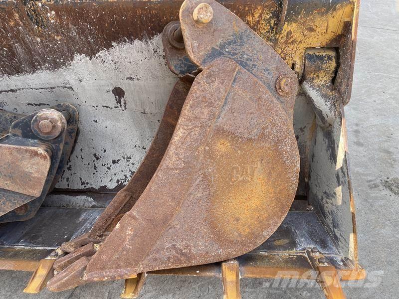 CAT 428 F Backhoe loaders