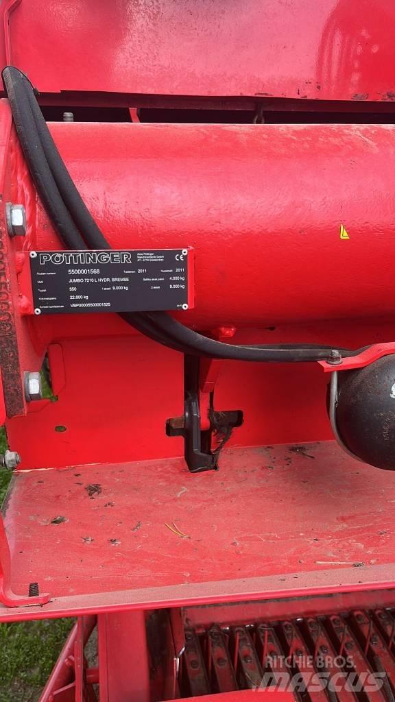 Pöttinger Jumbo 7210 Self loading trailers
