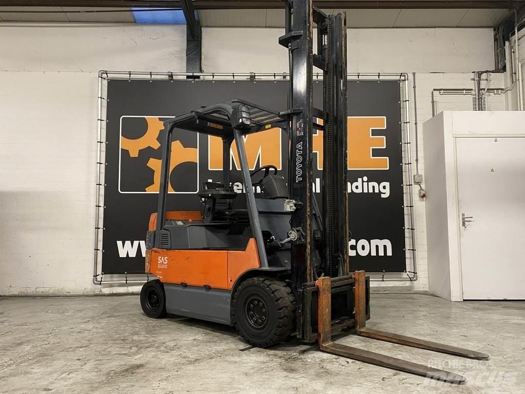 Toyota 7FBMF25 Electric forklift trucks