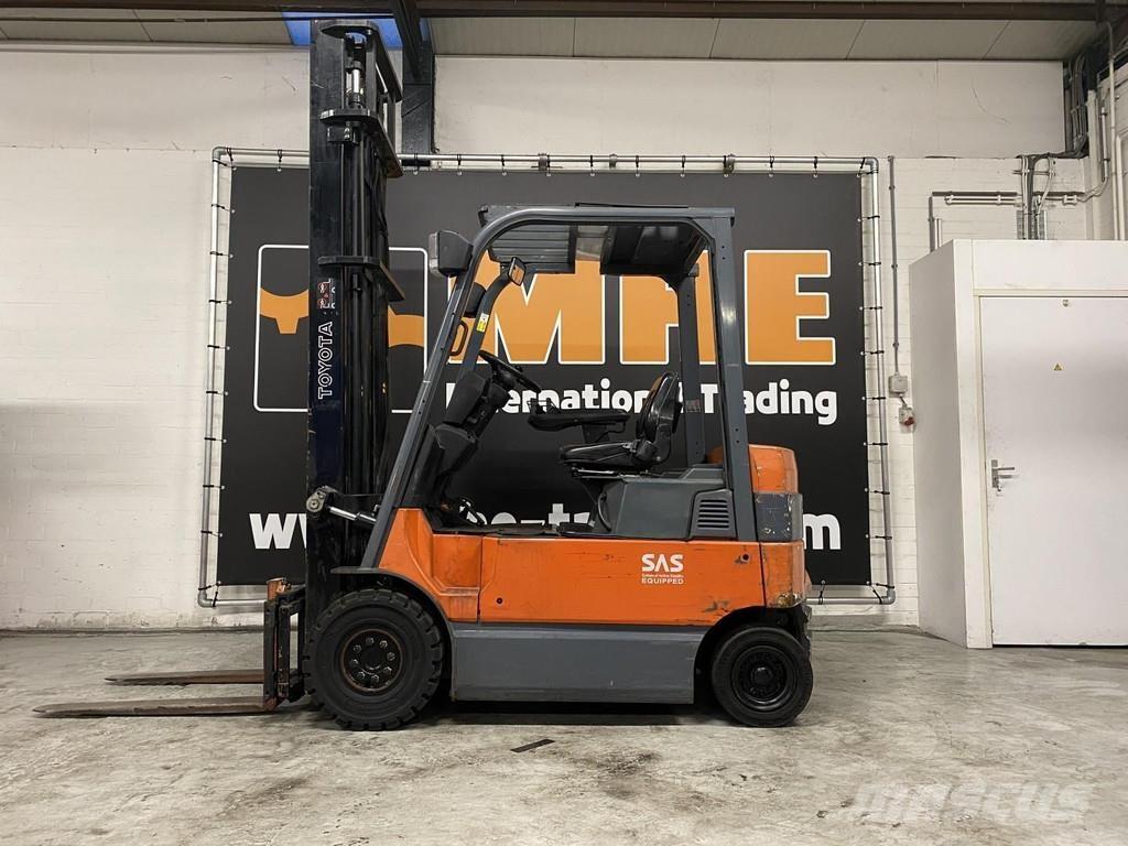 Toyota 7FBMF25 Electric forklift trucks
