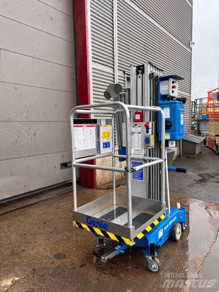 Genie AWP 30 Vertical mast lifts