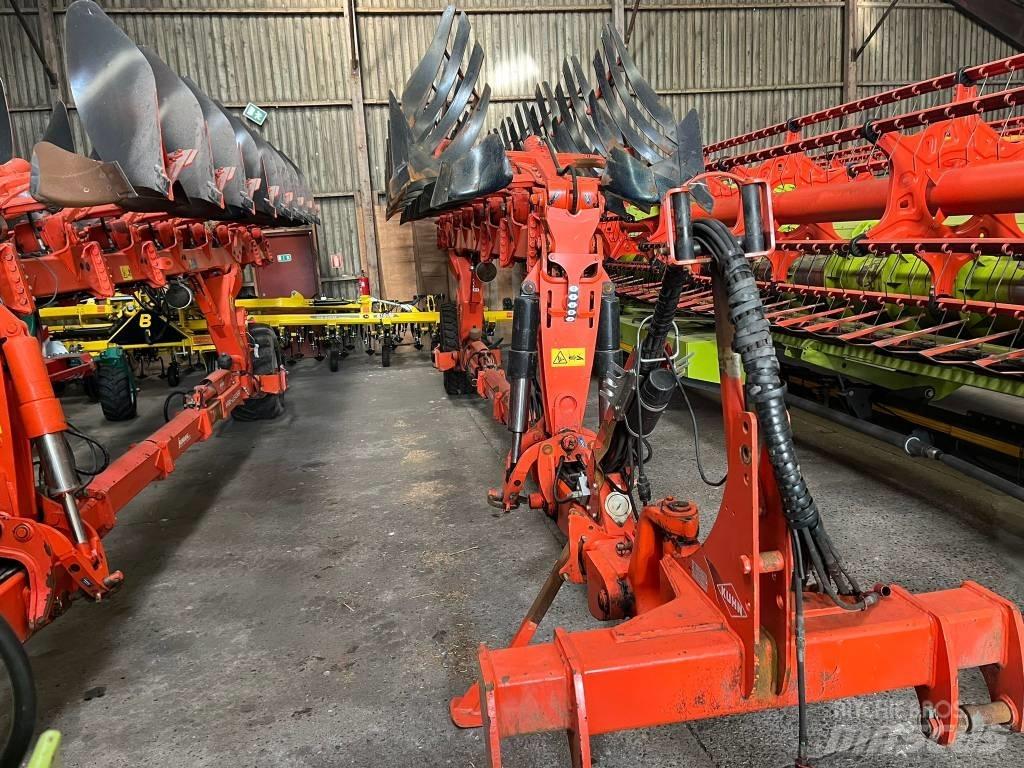 Kuhn Vari-Leader Reversible ploughs