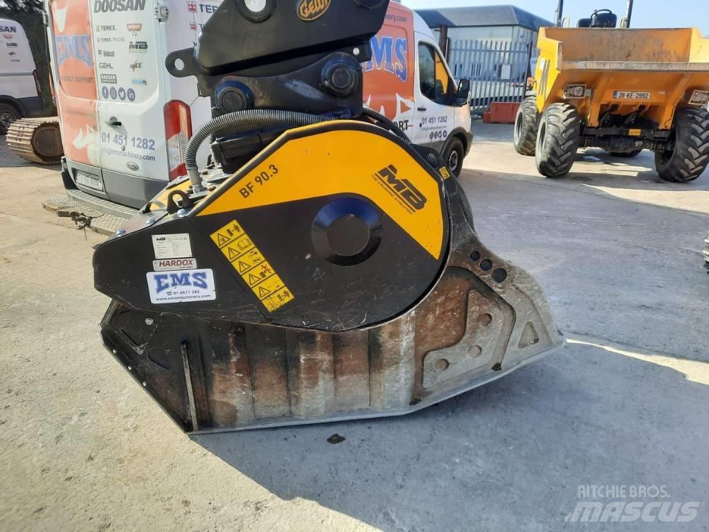 MB Crusher BF 90.3 Crushing buckets