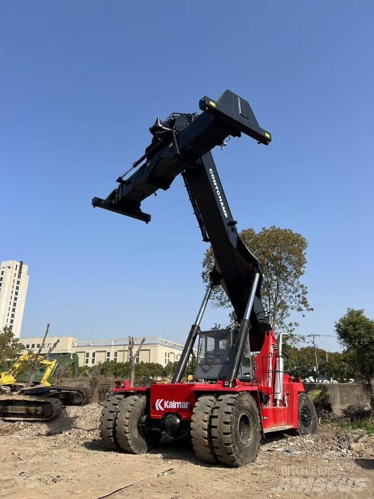 Kalmar DRT 450 Reachstackers