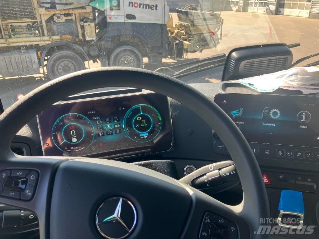  Actros E300 Temperature controlled trucks