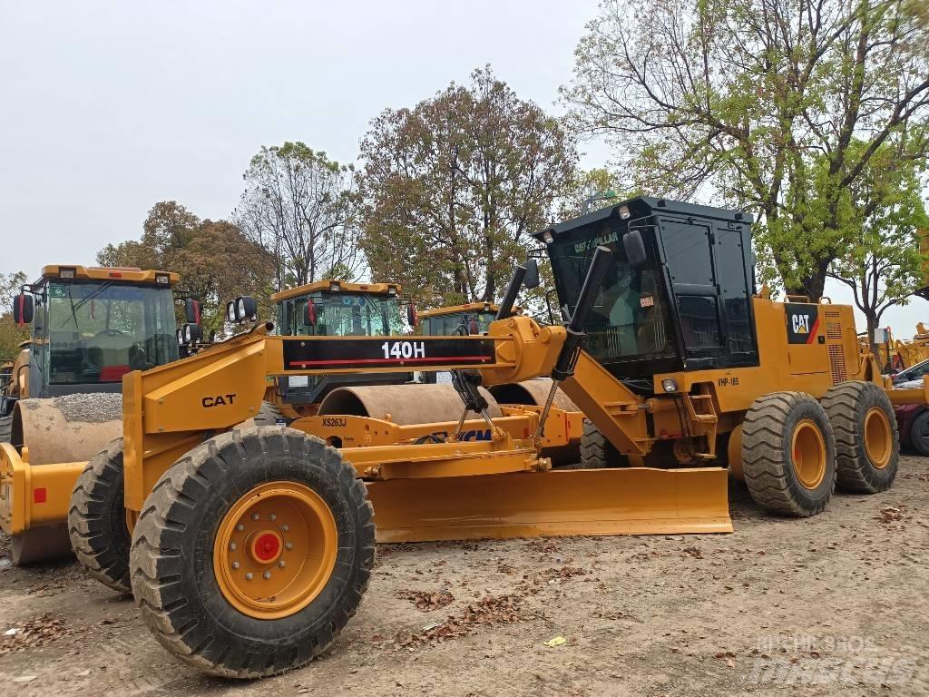 CAT 140 Crawler excavators