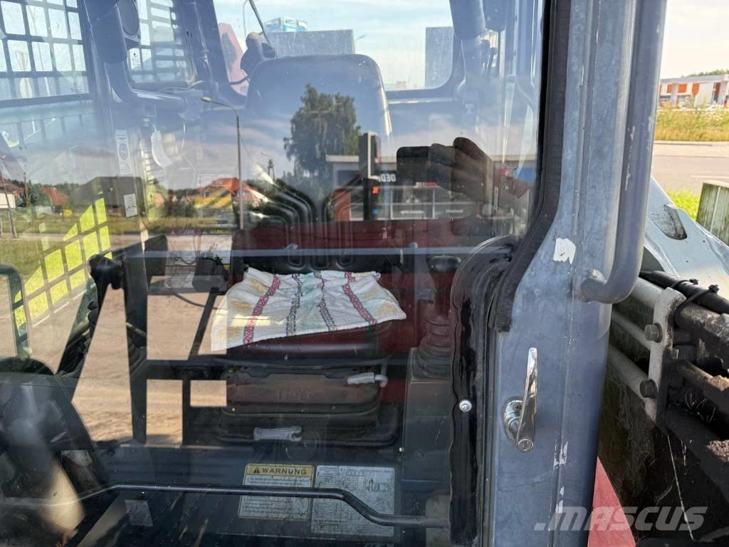Takeuchi TL 250 Crawler loaders