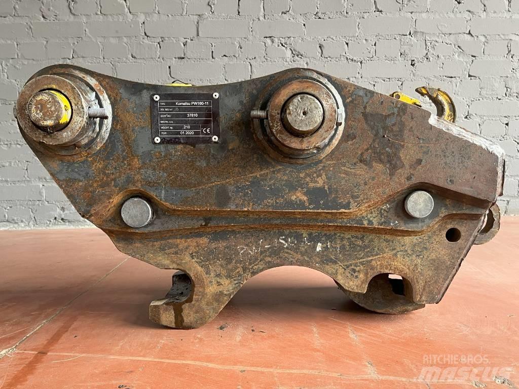 Komatsu PW160-11 Quick connectors