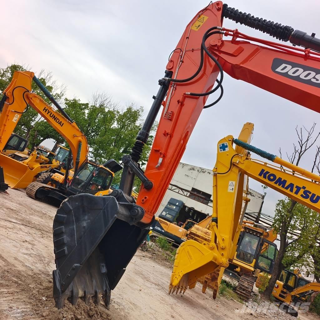 Doosan DX300LC-9C Crawler excavators