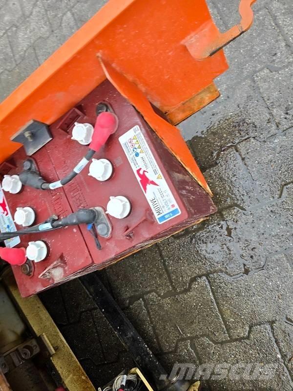 JLG 1230 ES Scissor lifts