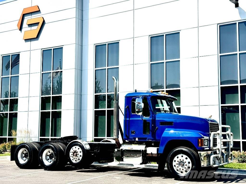 Mack Pinnacle Tractor Units