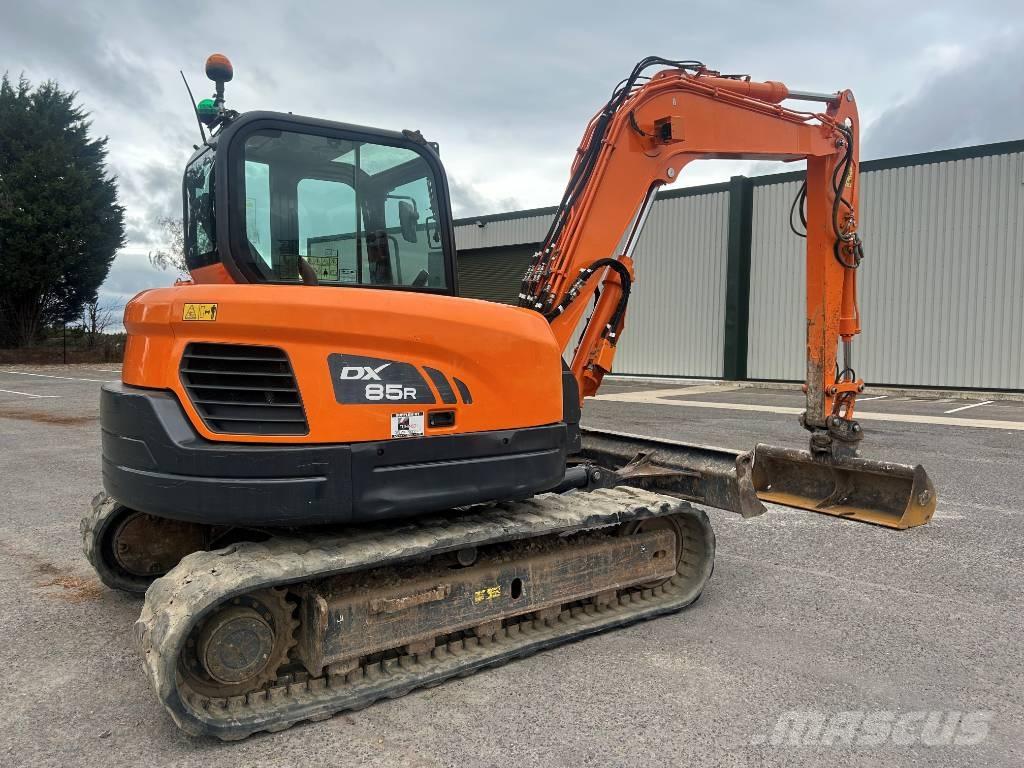 Doosan DX 85 R-3 Midi excavators  7t - 12t