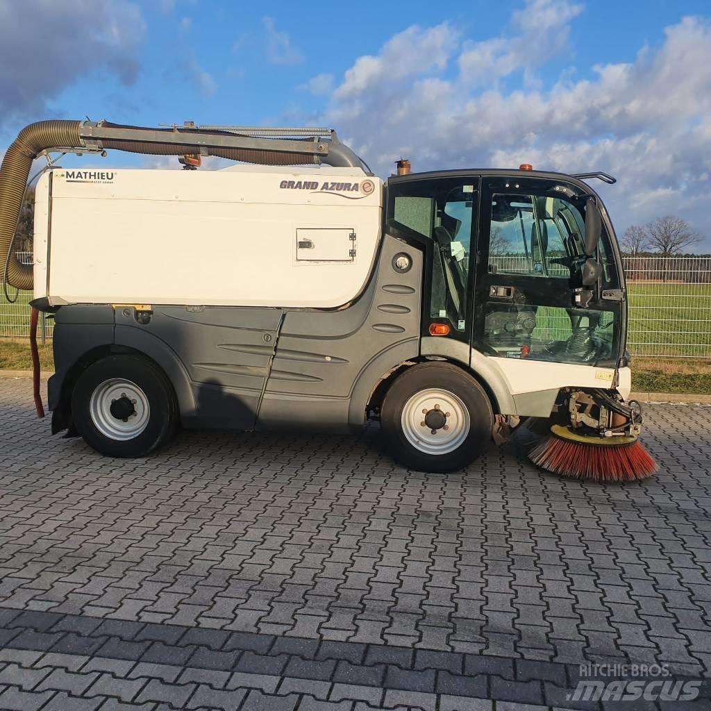 Mathieu Grand Azura Sweepers