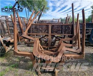 Valmet 840.2 Bunks Forwarder cranes