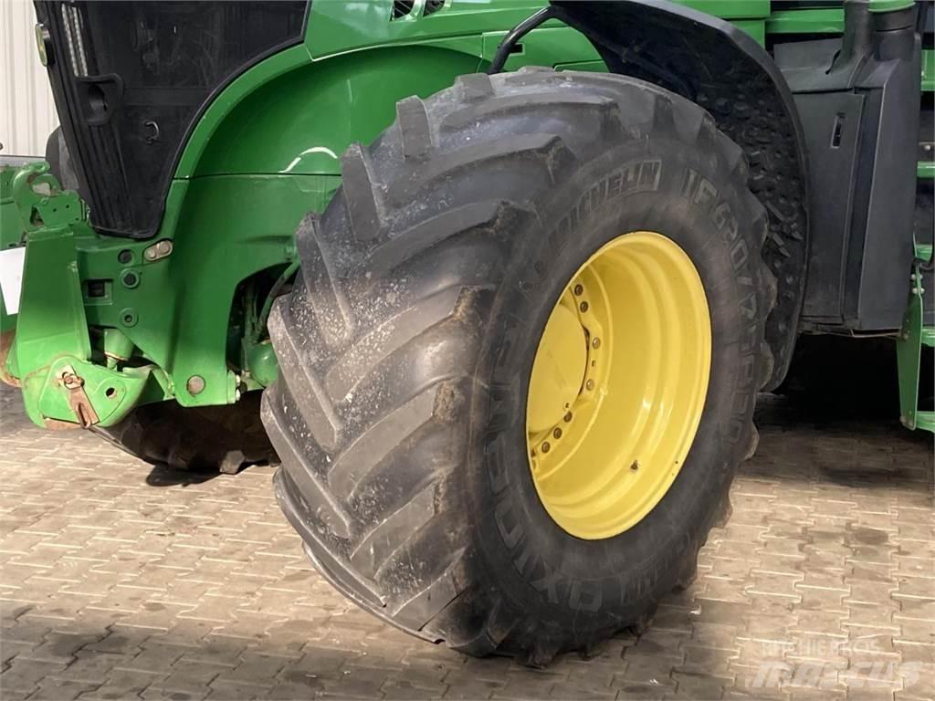 John Deere 7260R Tractors