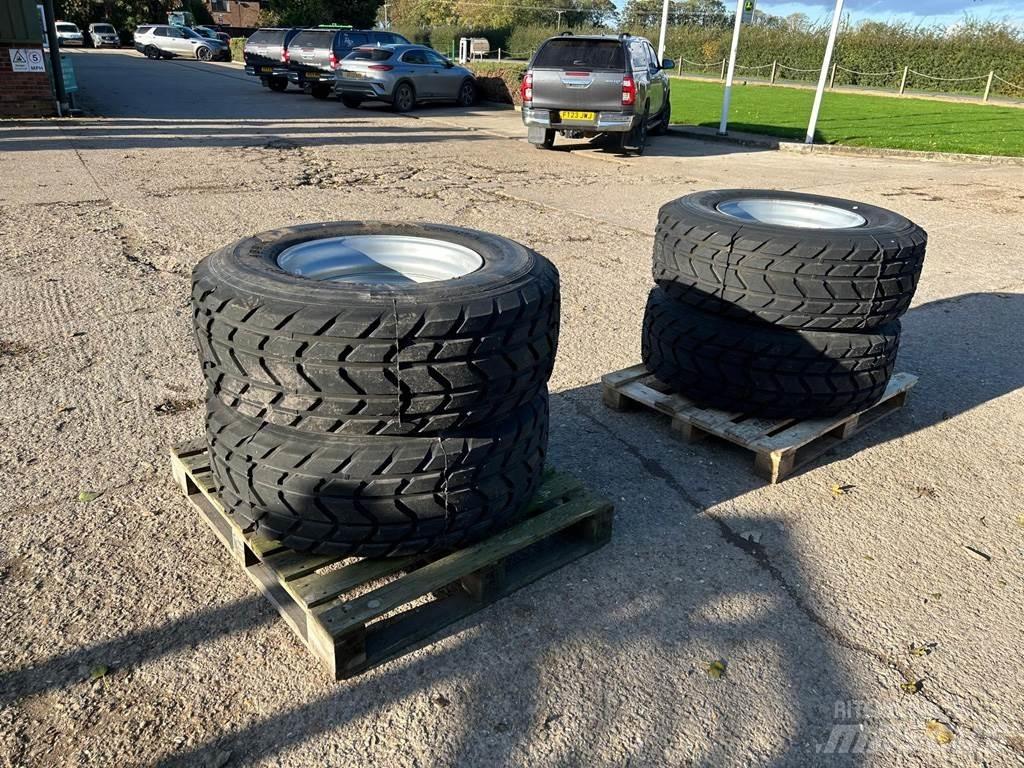  385X65X22.5 Tyres, wheels and rims