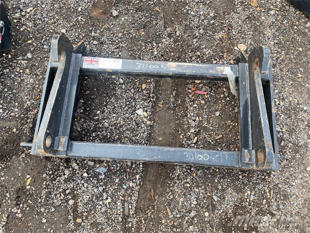  ADAPTOR PLATE Telehandlers for agriculture