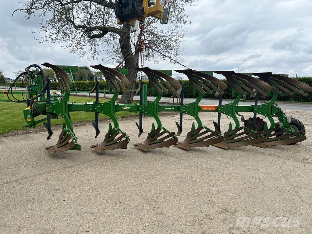 Amazone CAYROS XS Reversible ploughs