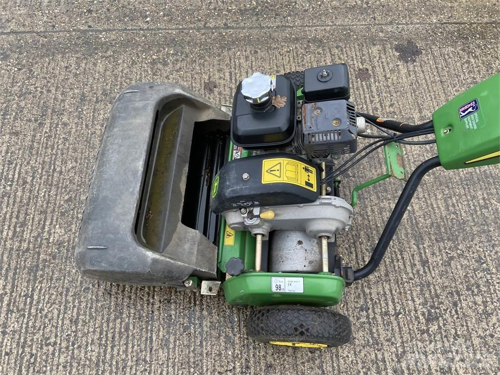John Deere 220C Agriculture - Others