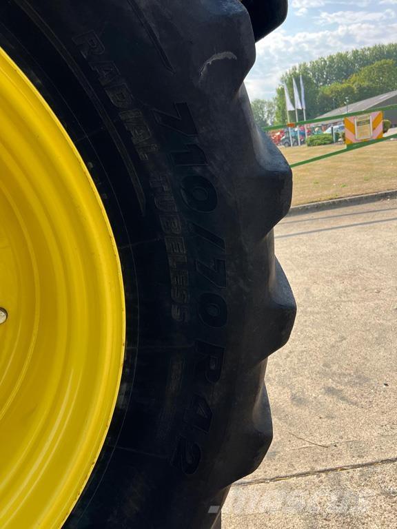 John Deere 7290R Tractors