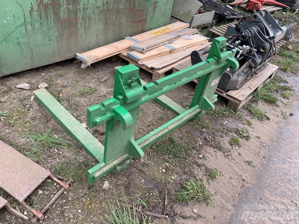 John Deere PALLET Other attachments and components