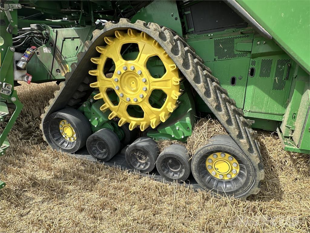 John Deere X91100 Combine harvesters