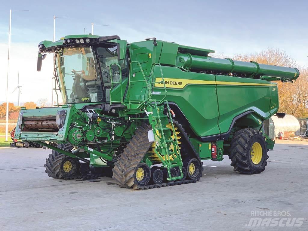 John Deere X91100 Combine harvesters