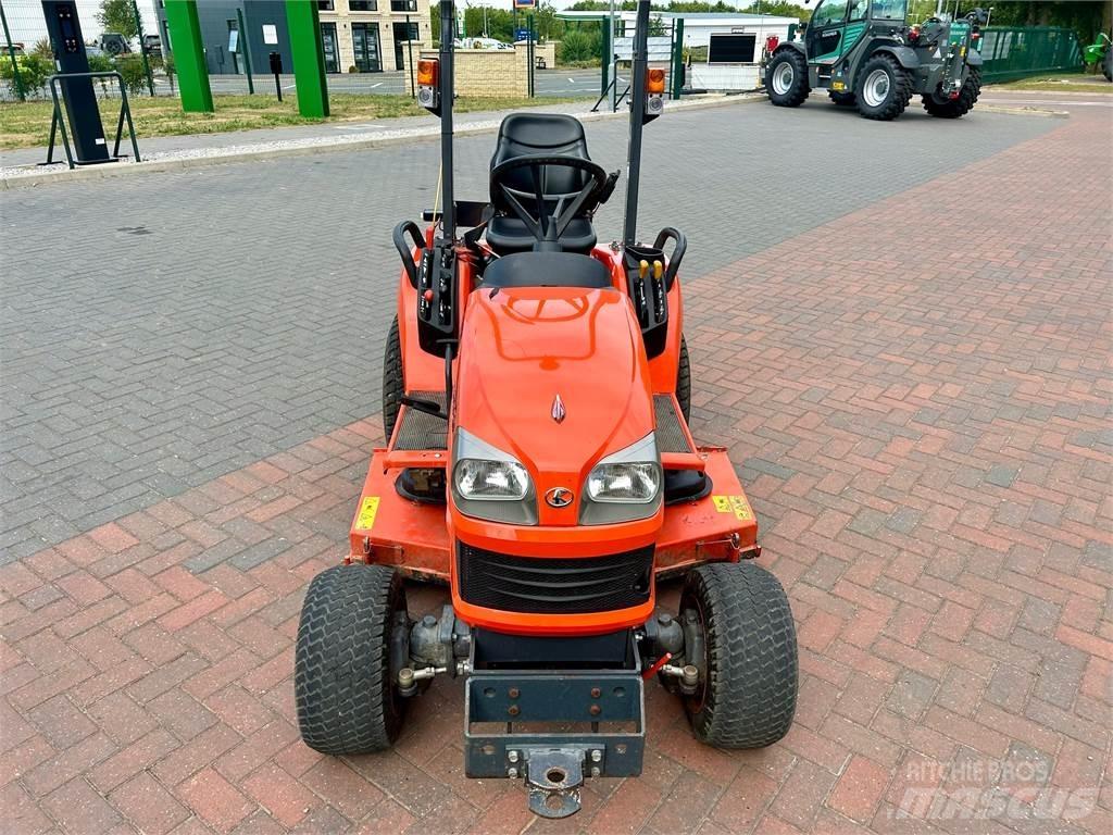 Kubota BX2350 Compact tractors