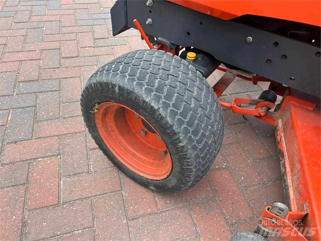Kubota BX2350 Compact tractors