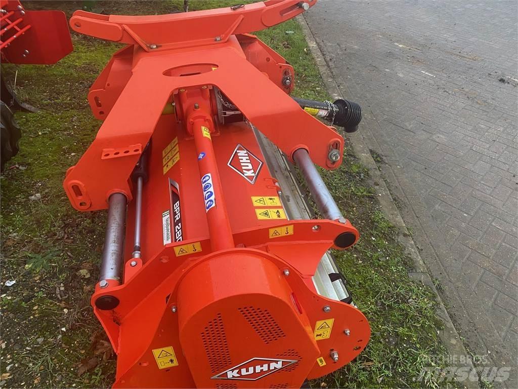 Kuhn BPR280 RH Pasture mowers and toppers