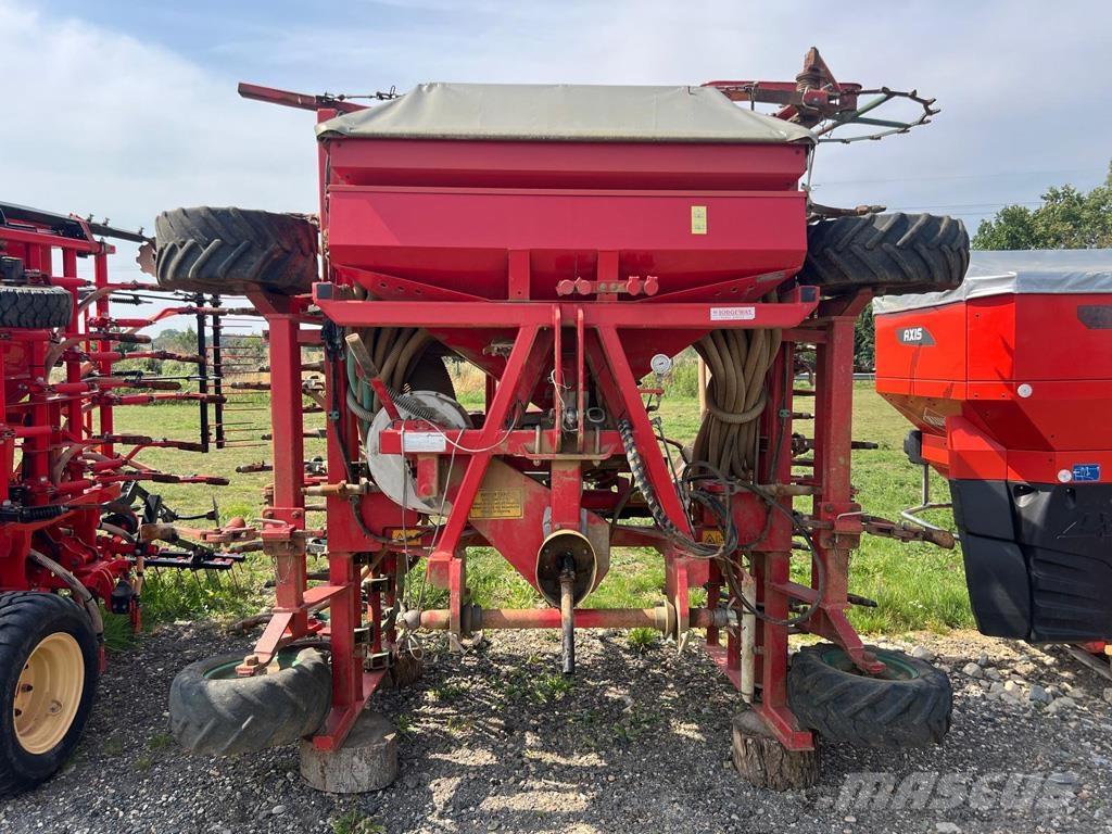 Kverneland TS 480 Drills