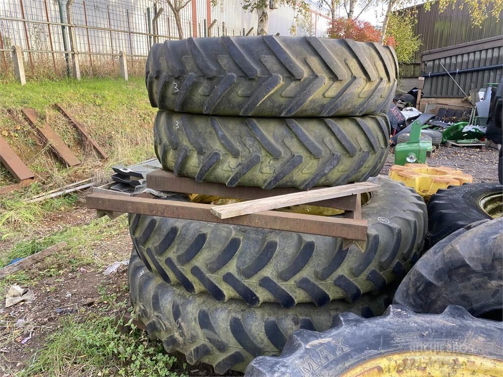  WHEELS Tyres, wheels and rims