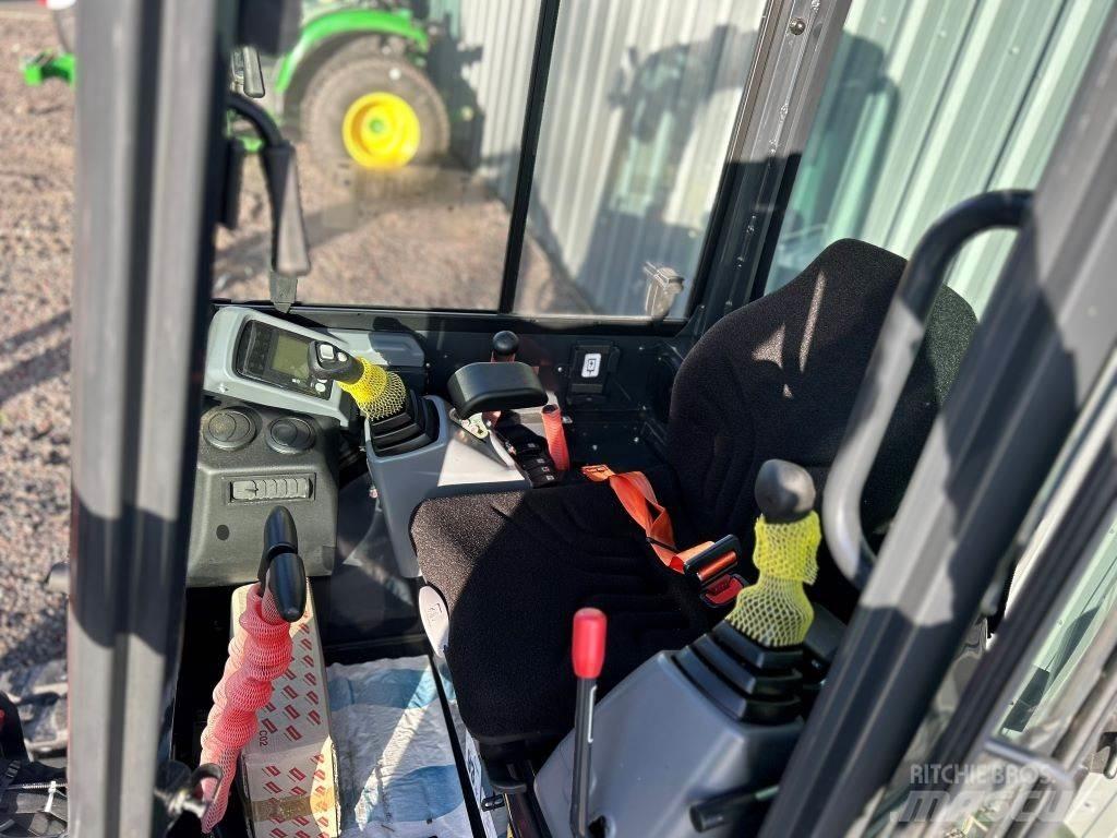 Yanmar VIO26-6 Midi excavators  7t - 12t
