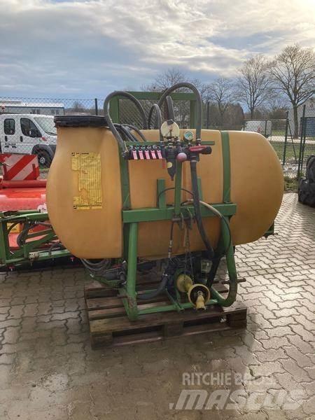 Amazone US604T Trailed sprayers