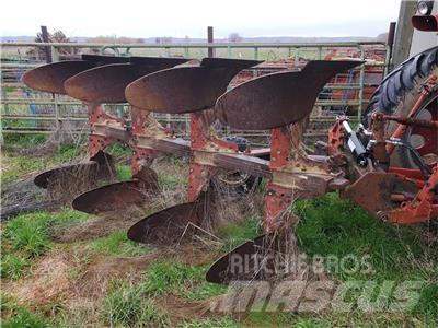 Ace 4 Bottom Conventional ploughs