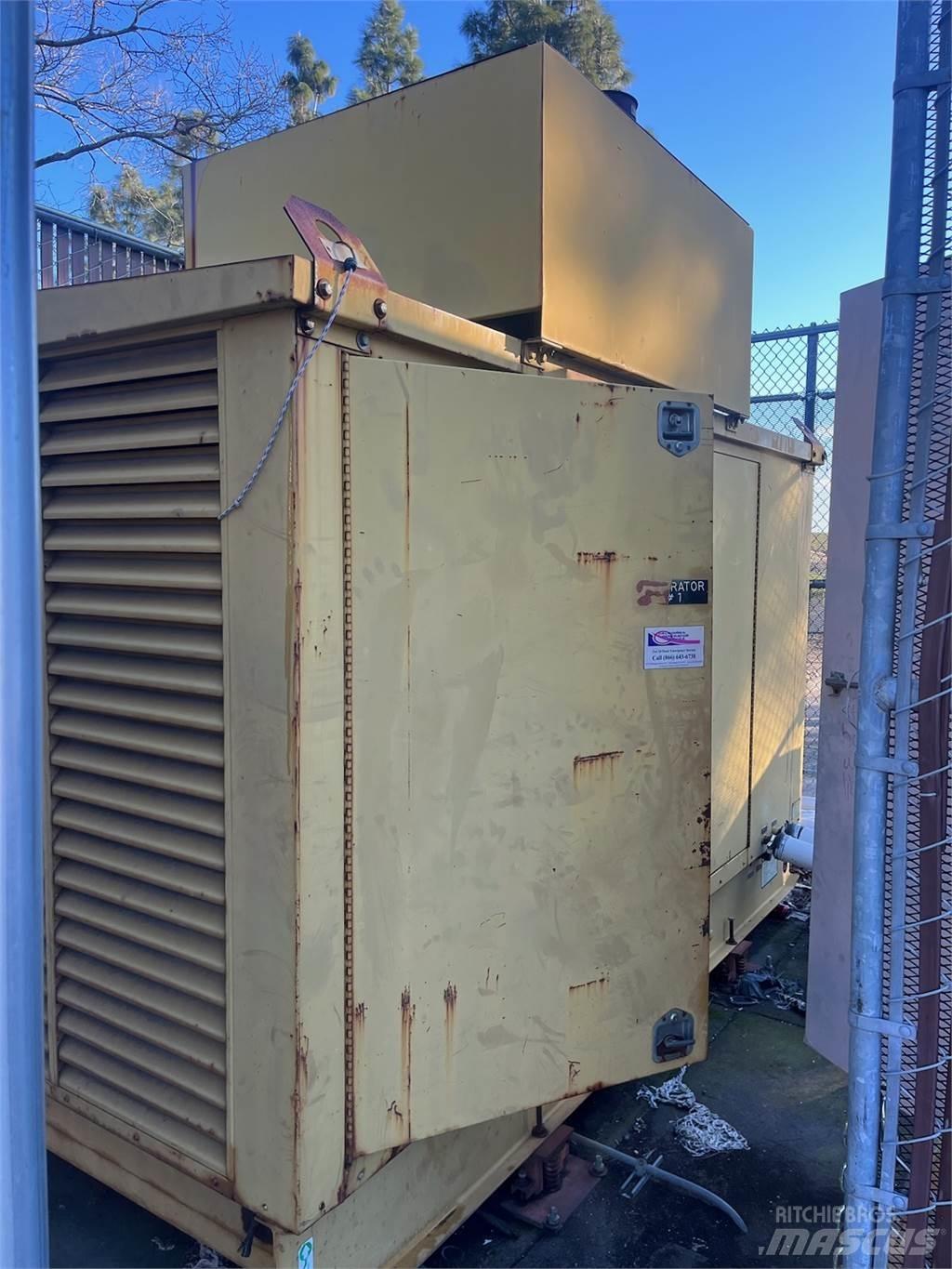 CAT 400 KW Construction - Others
