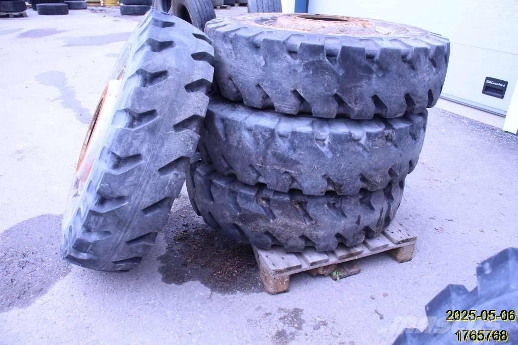 Michelin XMINED2 Tyres, wheels and rims