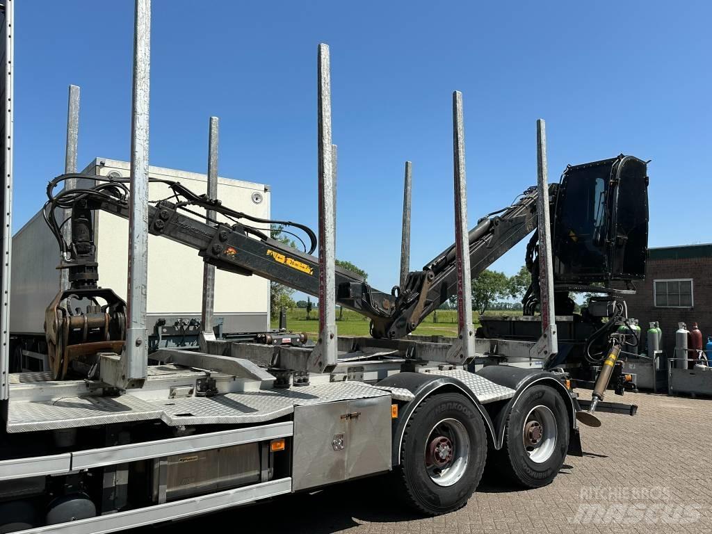 Loglift 140ST 96 + Cab Timber cranes