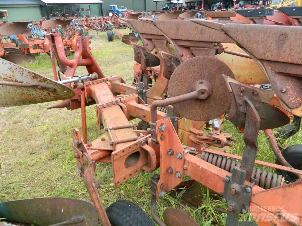 Fraugde 3 Reversible ploughs