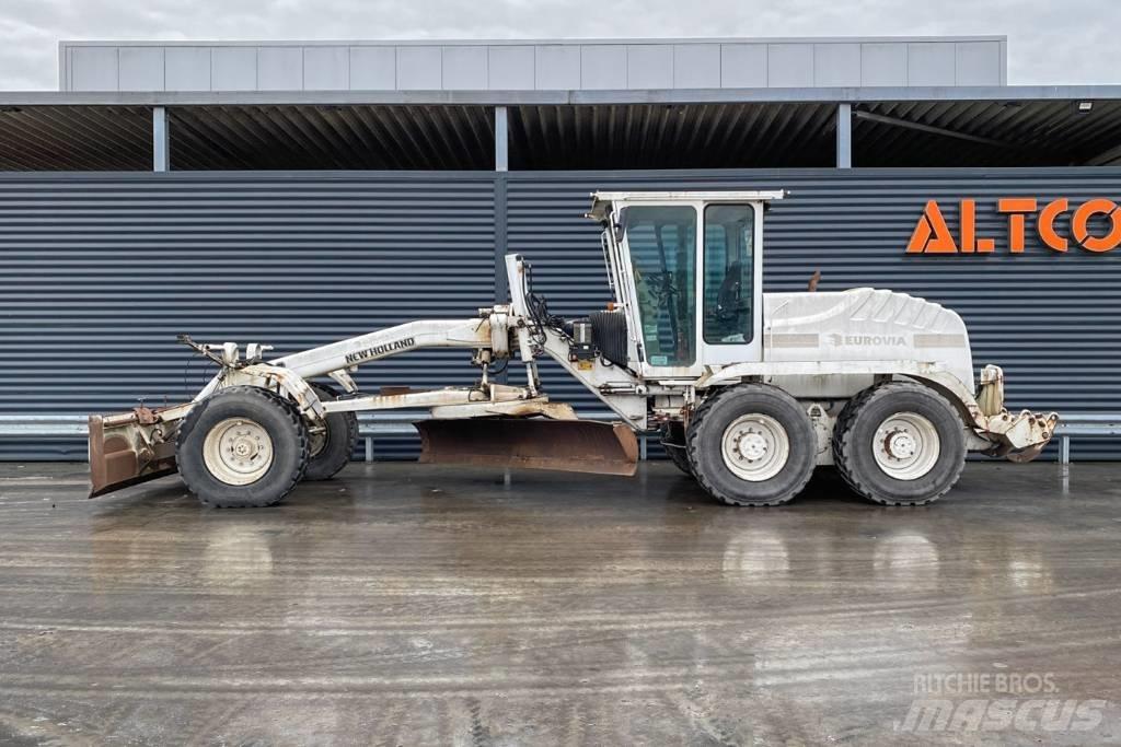 New Holland F156.6 Graders