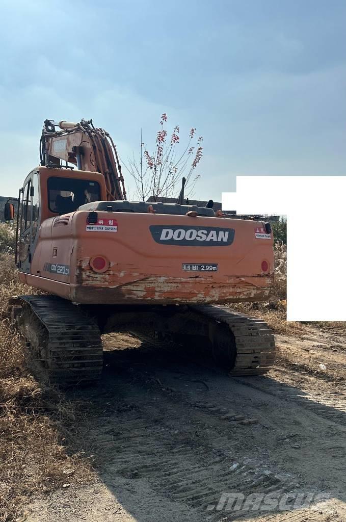 Doosan DX 220 LCA Crawler excavators