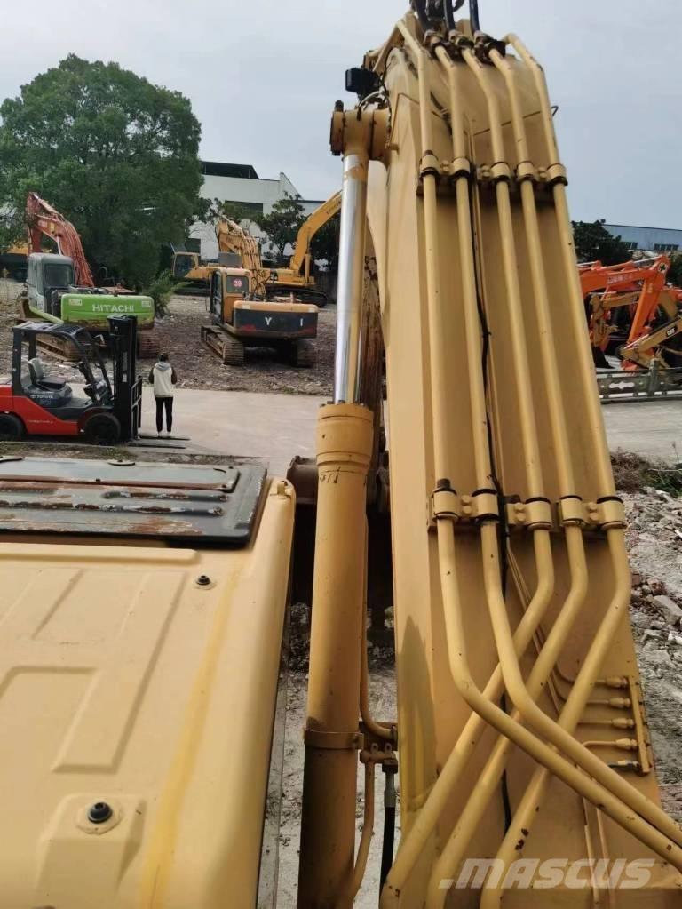 Komatsu PC 400-7 Crawler excavators