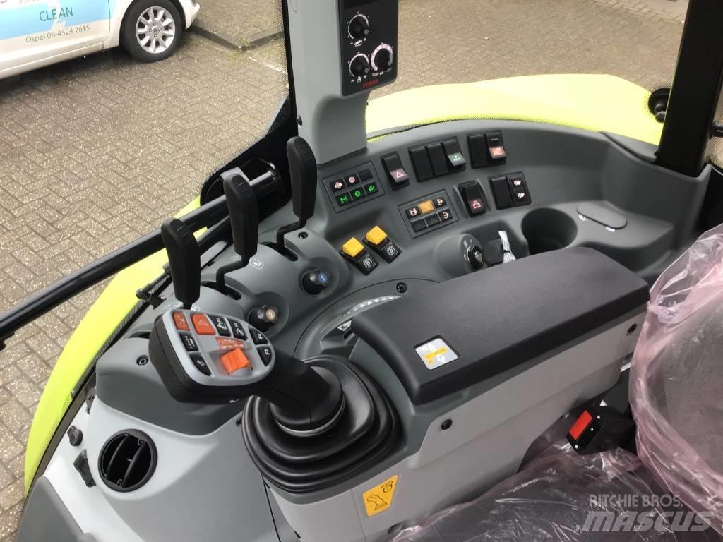 CLAAS Arion 450 CIS Tractors