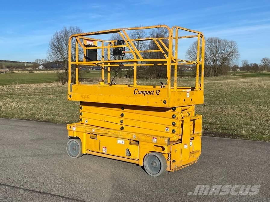 Haulotte Compact 12 Scissor lifts
