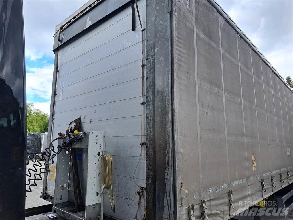 Schmitz SCB S3T Flatbed/Dropside trailers