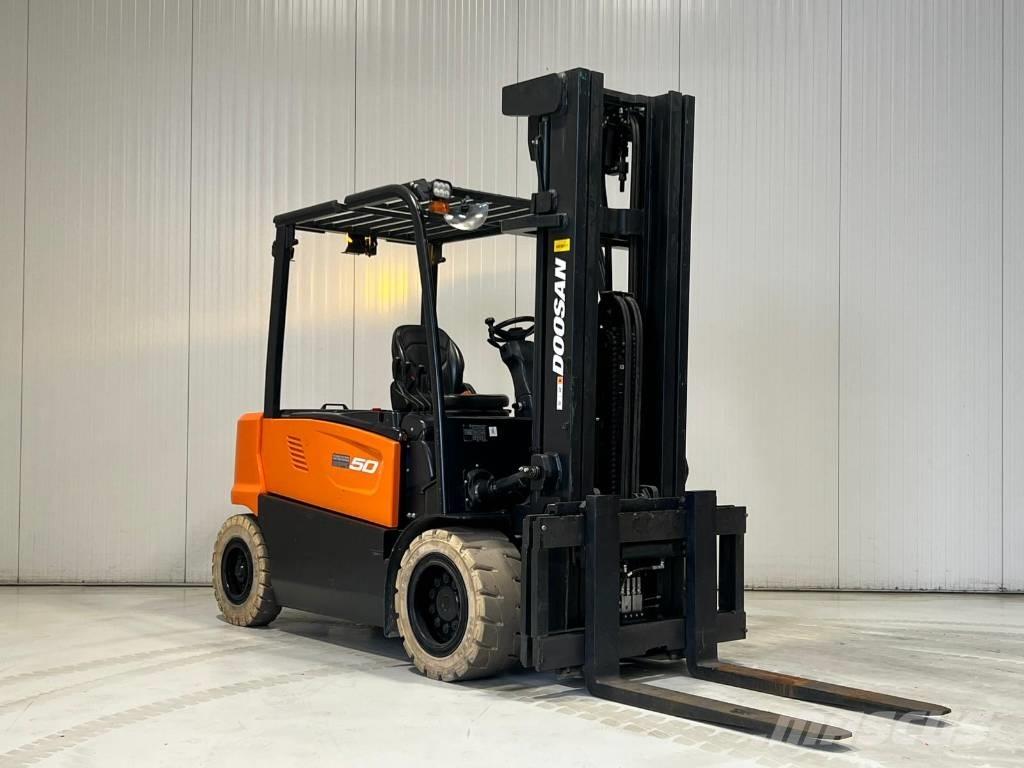 Doosan B50X-7 Electric forklift trucks
