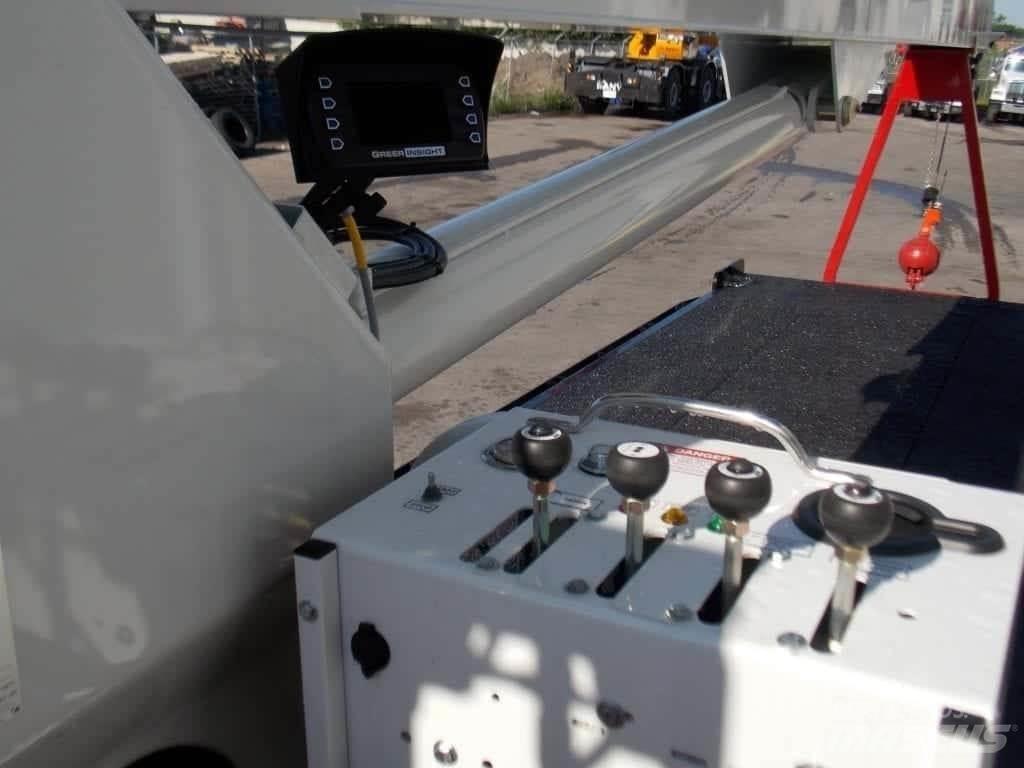 Elliott 30105 Crane trucks